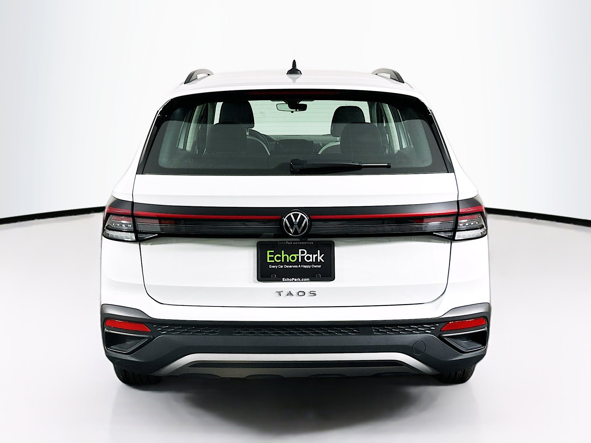 Used 2025 Volkswagen Taos S image 7