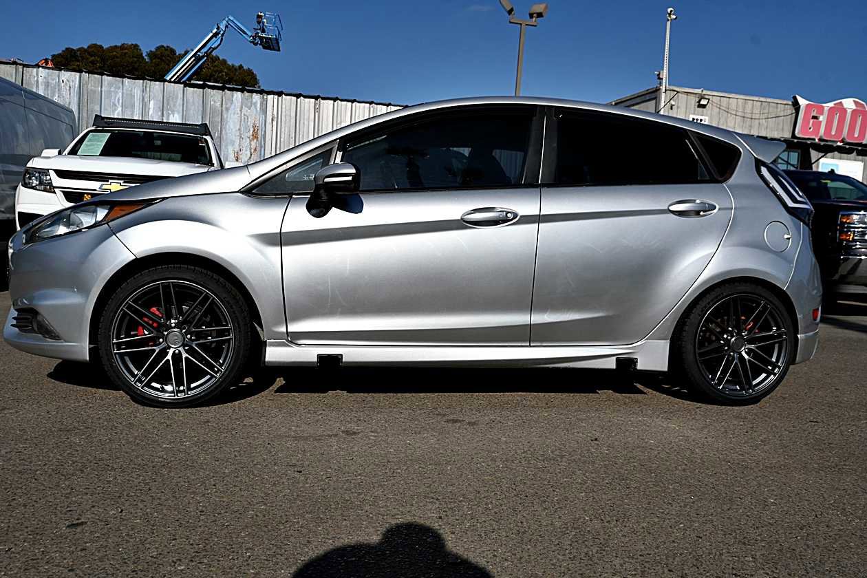Used 2014 Ford Fiesta ST w/ ST Recaro Package image 4