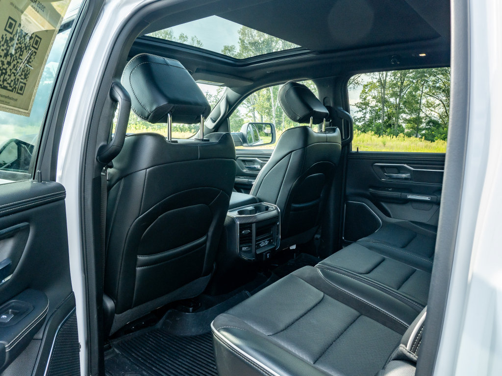 Used 2025 RAM 1500 Laramie w/ Laramie Southwest Edition AWD/4WD image 14