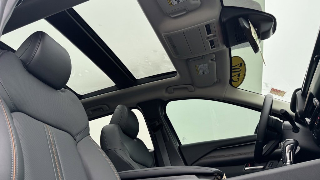 Used 2025 MAZDA CX-50 AWD 2.5 S w/ Premium Plus Pkg image 21