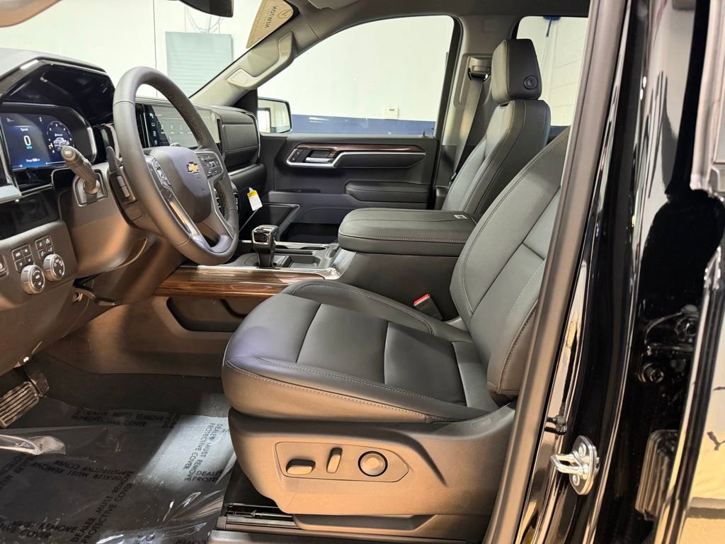 New 2026 Chevrolet Silverado 1500 LT w/ Z71 Off-Road Package image 27