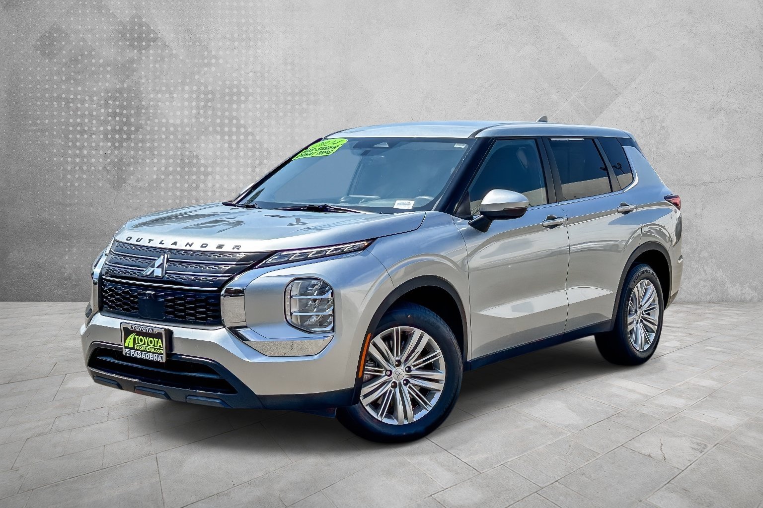 Used 2024 Mitsubishi Outlander ES