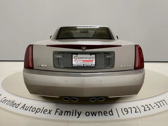 Used 2005 Cadillac XLR RWD image 6