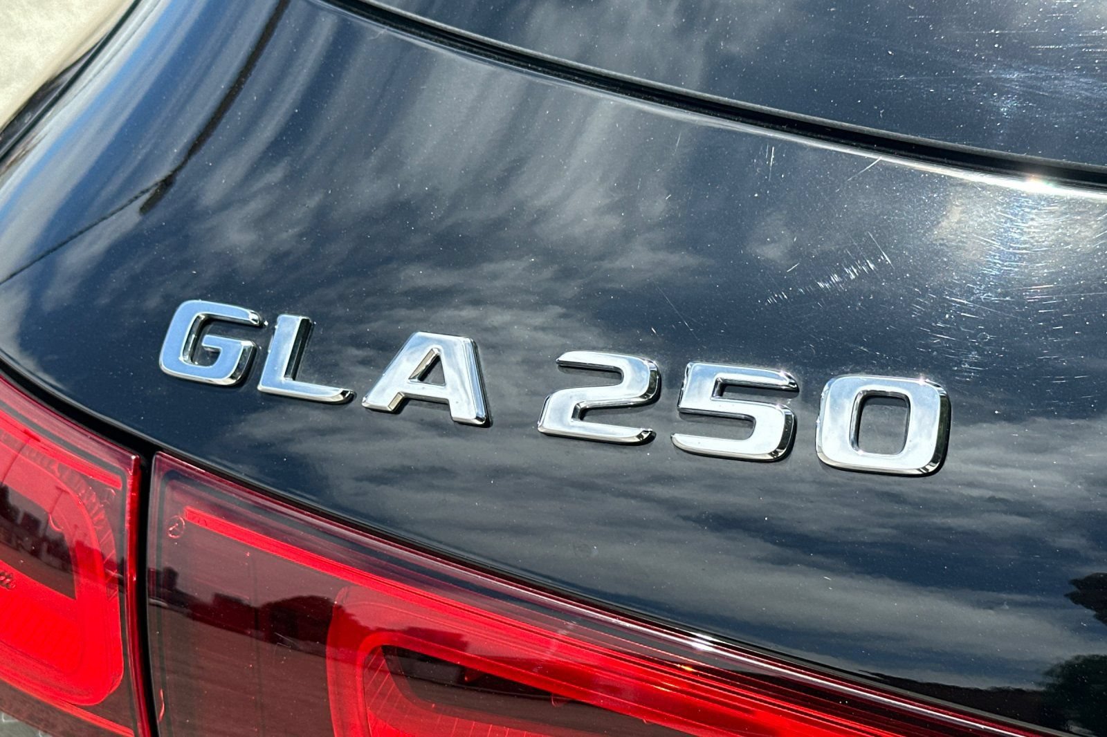 Certified 2023 Mercedes-Benz GLA 250 w/ Premium Package image 38
