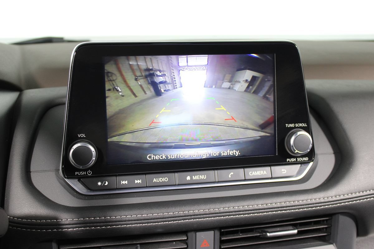 Used 2023 Nissan Rogue SV FWD image 18