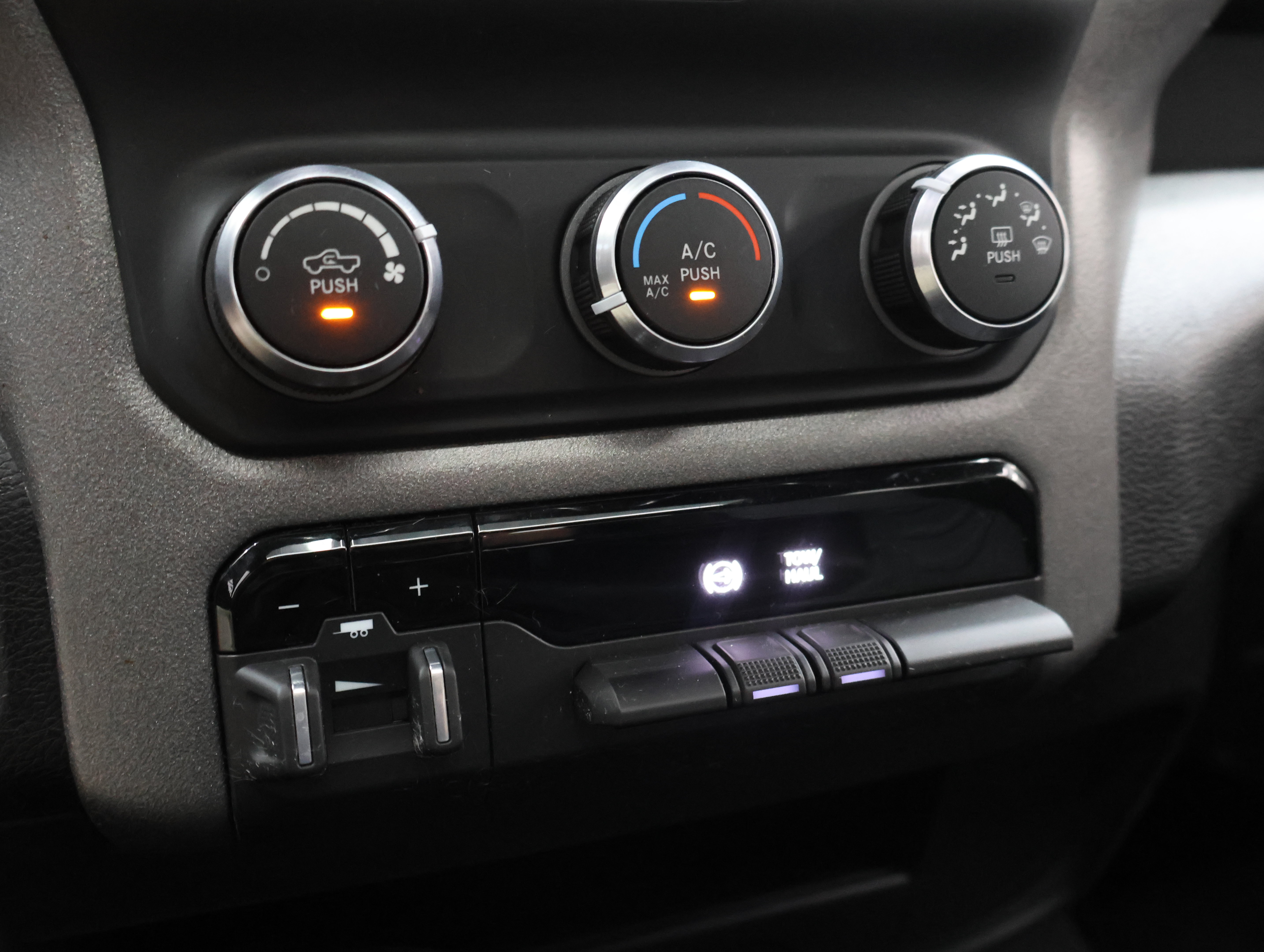 Used 2021 RAM 2500 Tradesman AWD/4WD image 45