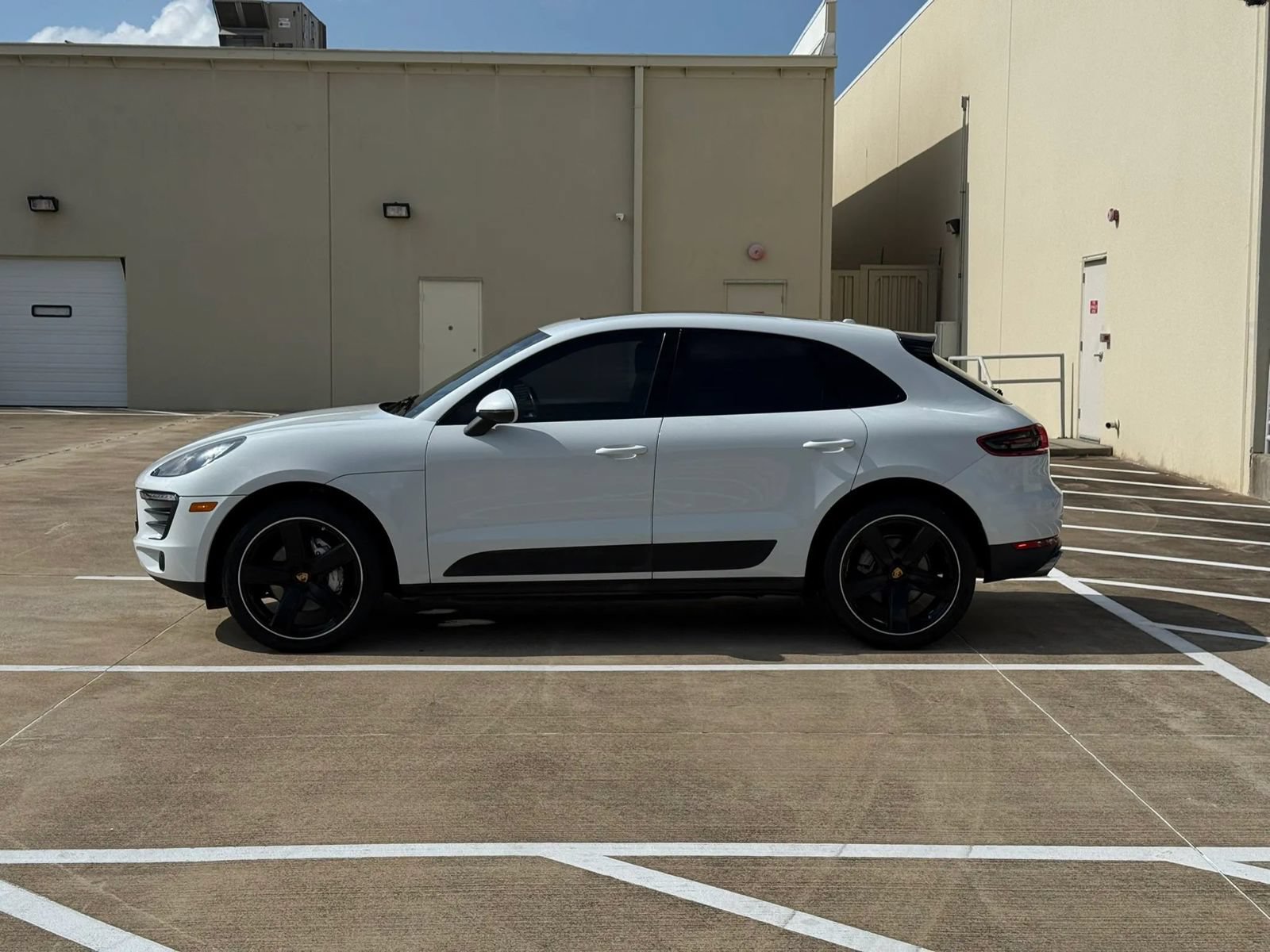 Used 2016 Porsche Macan S AWD/4WD image 4