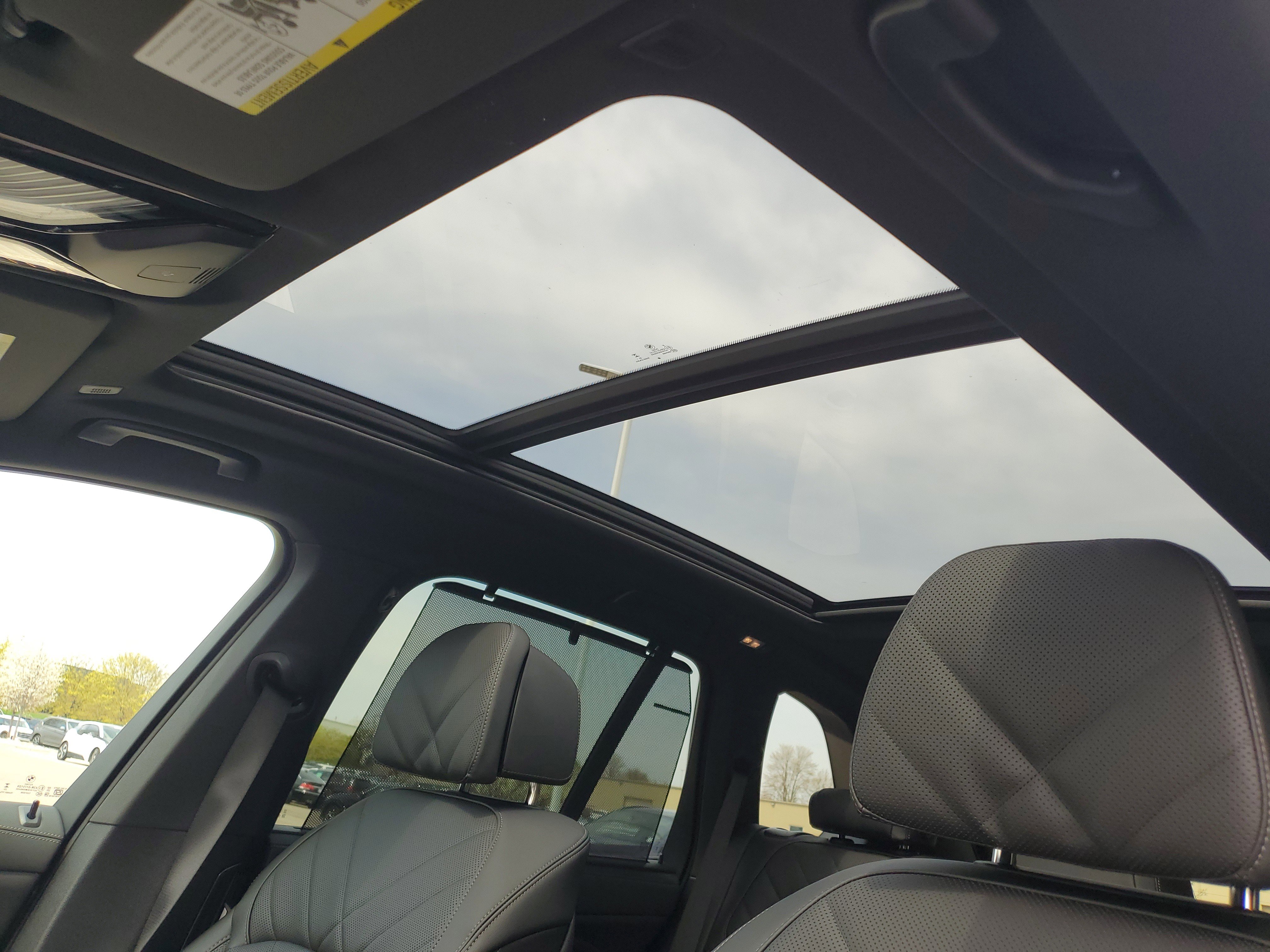 New 2026 BMW X5 xDrive40i w/ M Sport Package AWD/4WD image 8