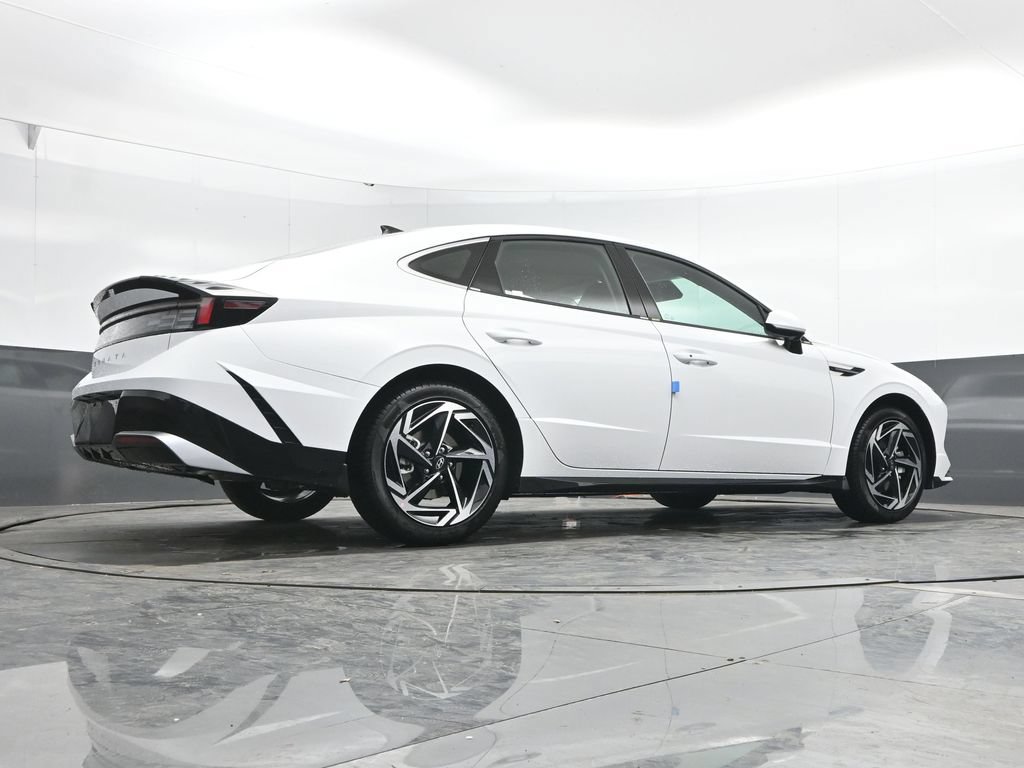 New 2026 Hyundai Sonata SEL FWD image 22