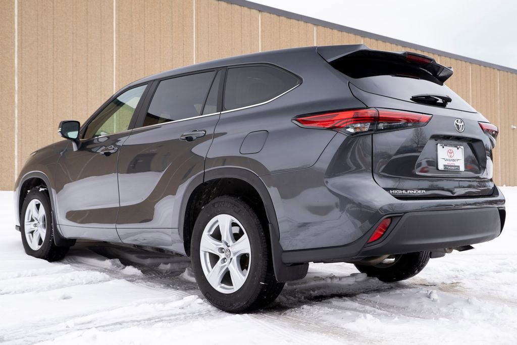 Used 2023 Toyota Highlander L image 7