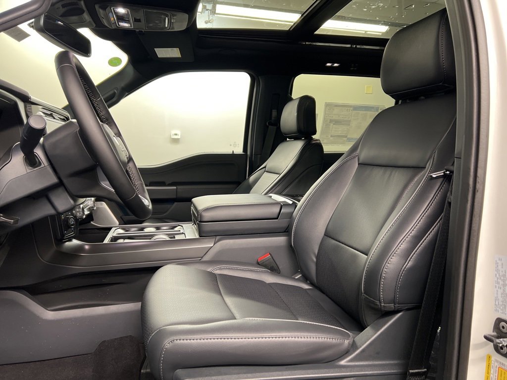 New 2025 Ford F150 Lariat w/ Equipment Group 502A High image 27