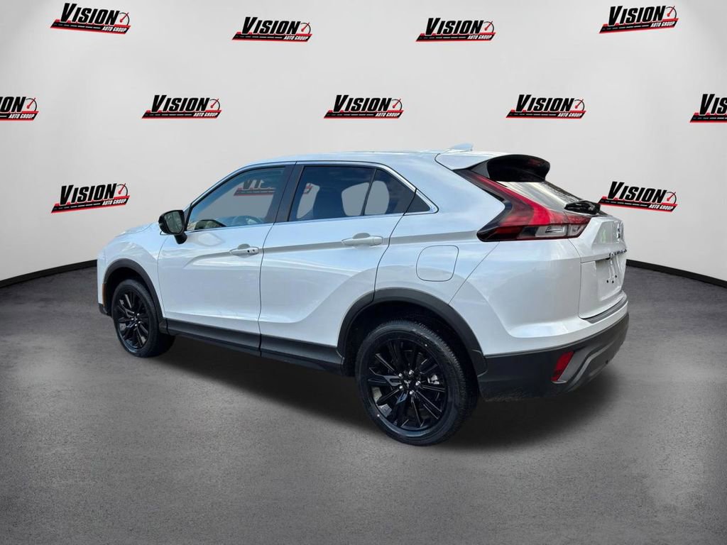 Used 2024 Mitsubishi Eclipse Cross LE AWD/4WD image 7