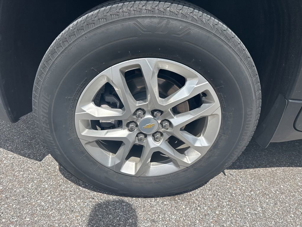Used 2021 Chevrolet Traverse LT FWD image 6