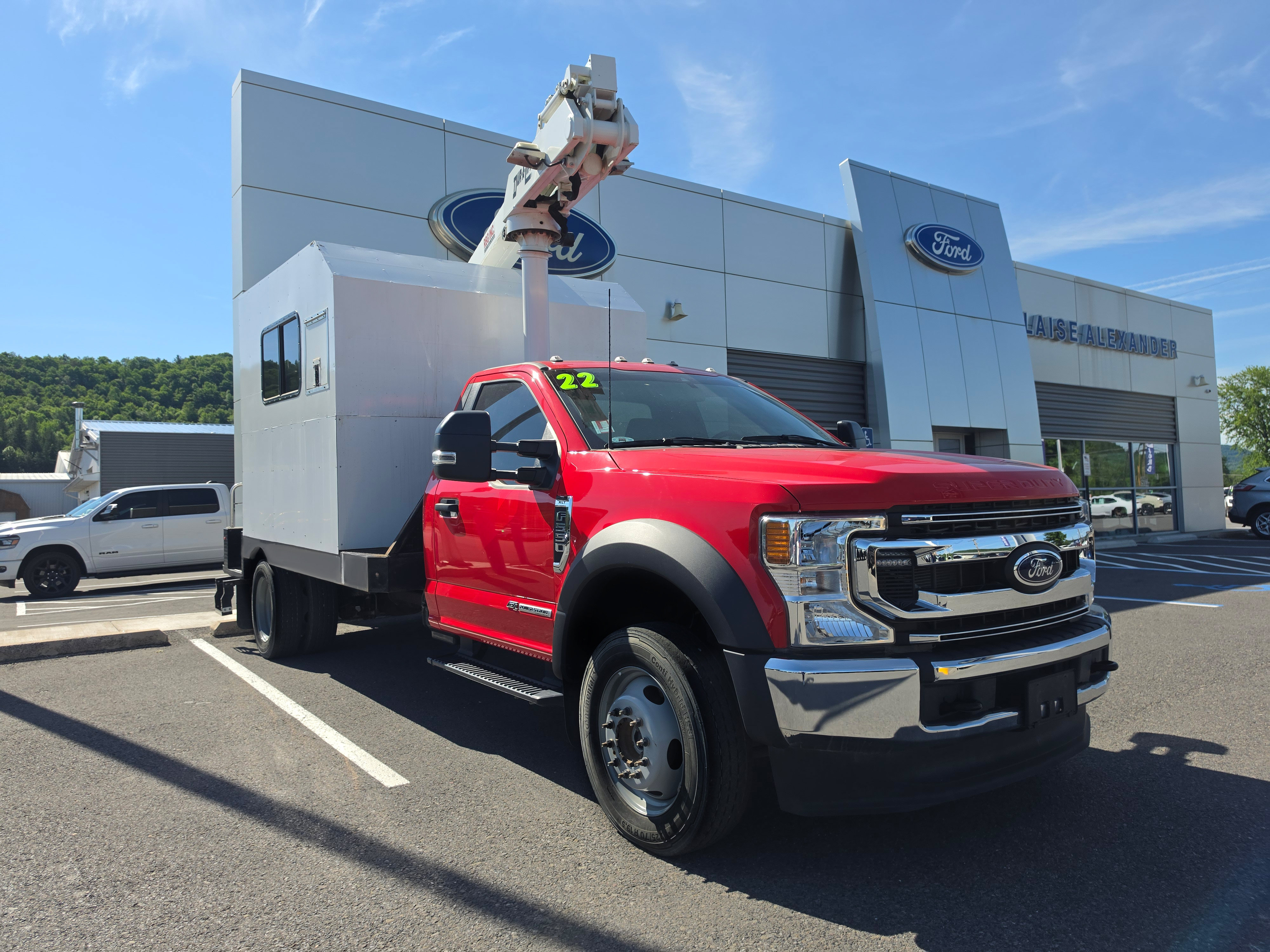 Used 2022 Ford F550 4x4 Regular Cab Super Duty image 1