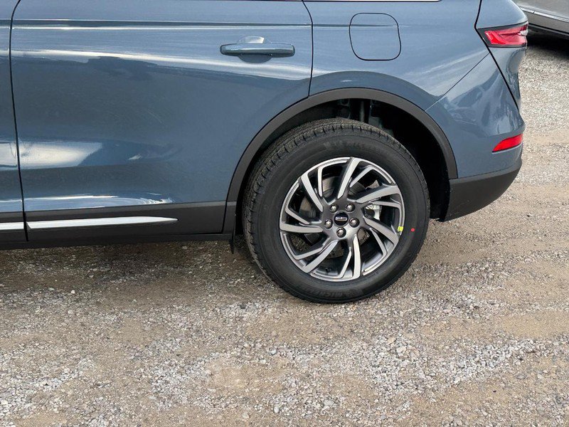 Certified 2025 Lincoln Corsair AWD w/ Equipment Group 101A image 9