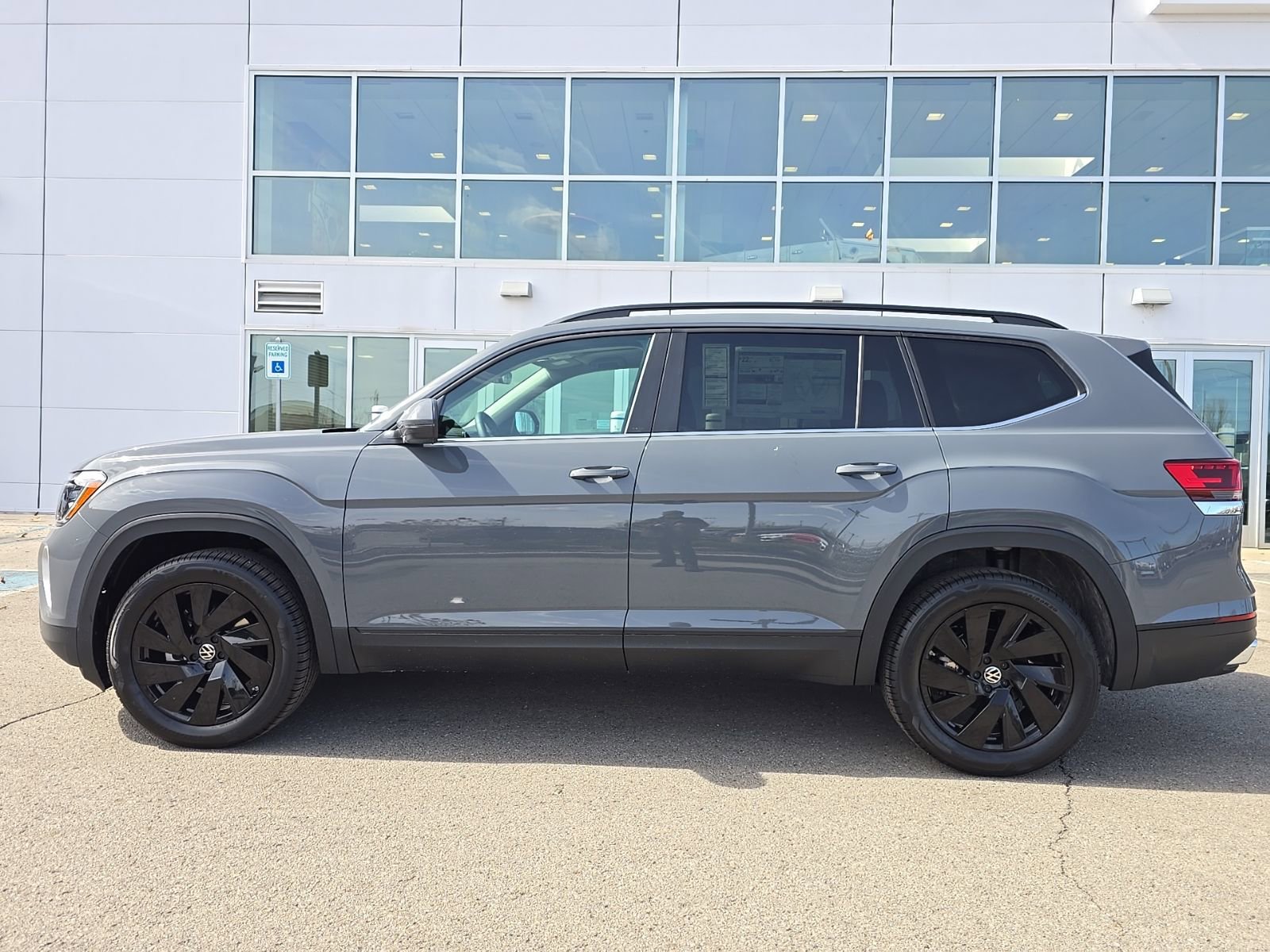 New 2026 Volkswagen Atlas SE AWD/4WD image 7