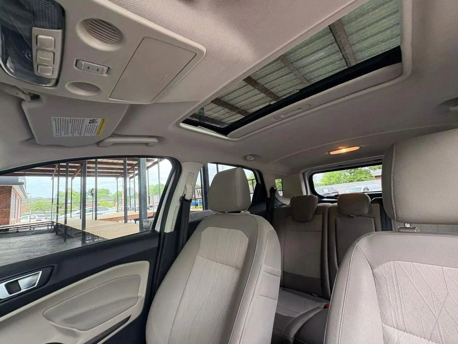 Used 2018 Ford EcoSport SE w/ SE Convenience Package image 15