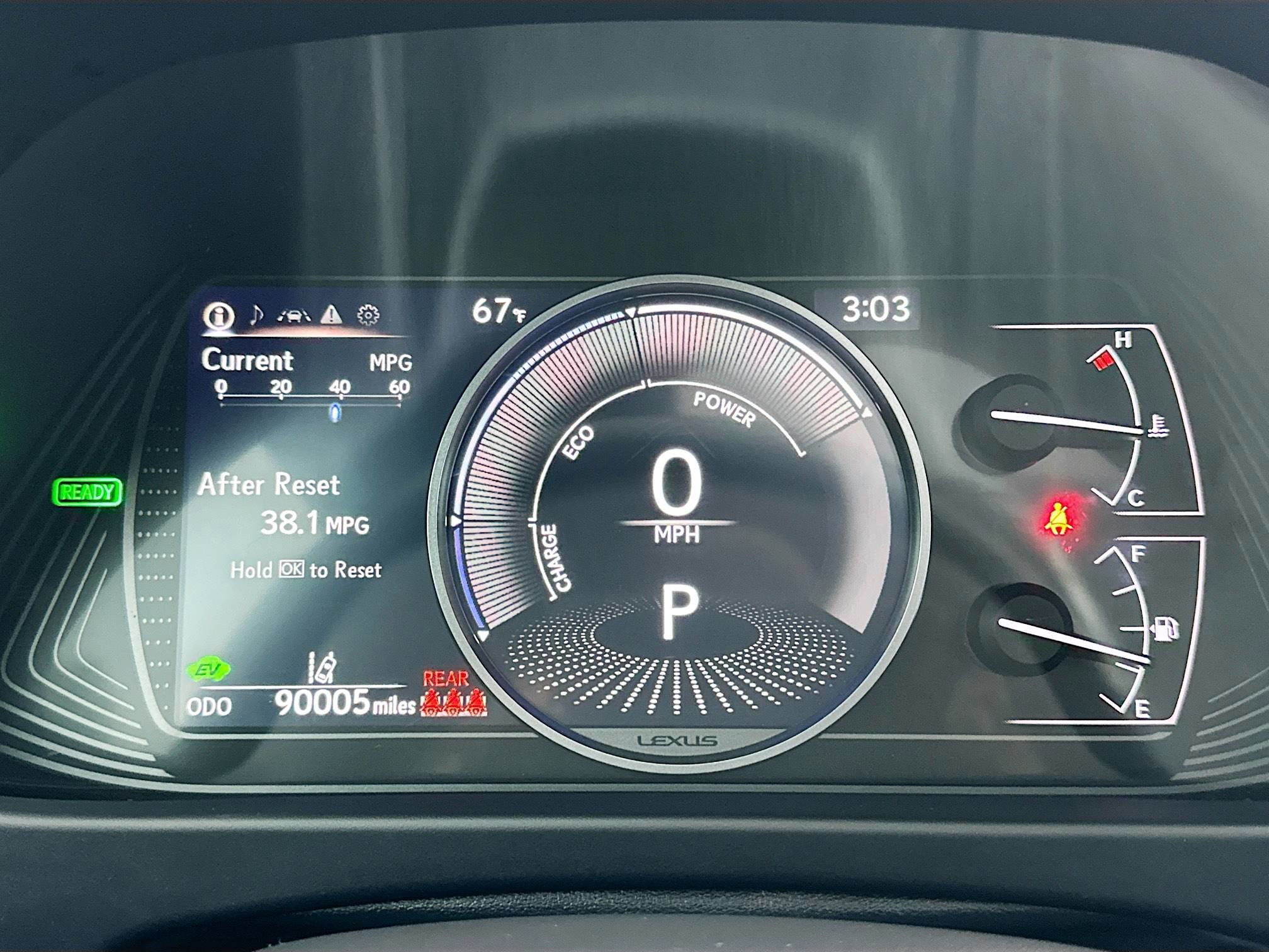 Used 2020 Lexus UX 250h w/ Premium Package image 17