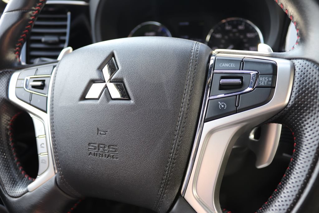 Used 2021 Mitsubishi Outlander LE AWD/4WD image 12