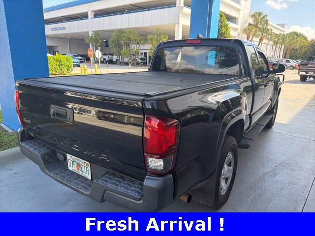 Used 2020 Toyota Tacoma SR image 3