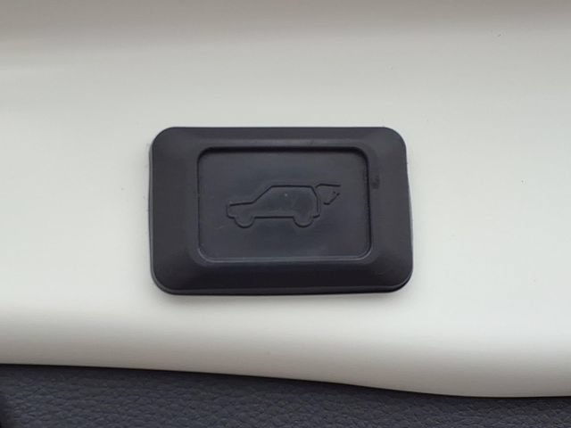 Used 2020 Toyota RAV4 Limited AWD/4WD image 28