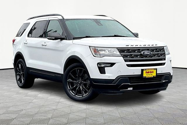 Used 2018 Ford Explorer XLT w/ XLT Appearance Package