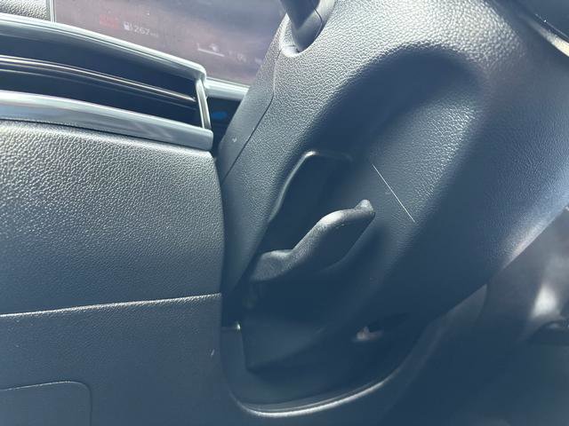 Certified 2025 Kia Sorento SX image 26