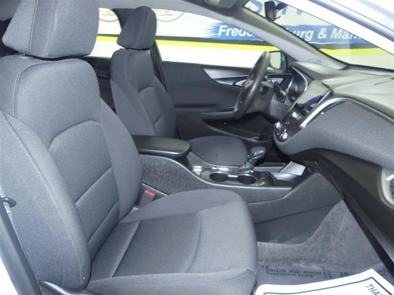 Used 2024 Chevrolet Malibu LS w/ Driver Confidence Package FWD image 8