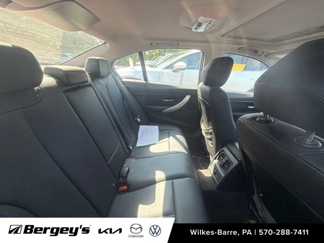 Used 2014 BMW 320i xDrive Sedan AWD/4WD image 10