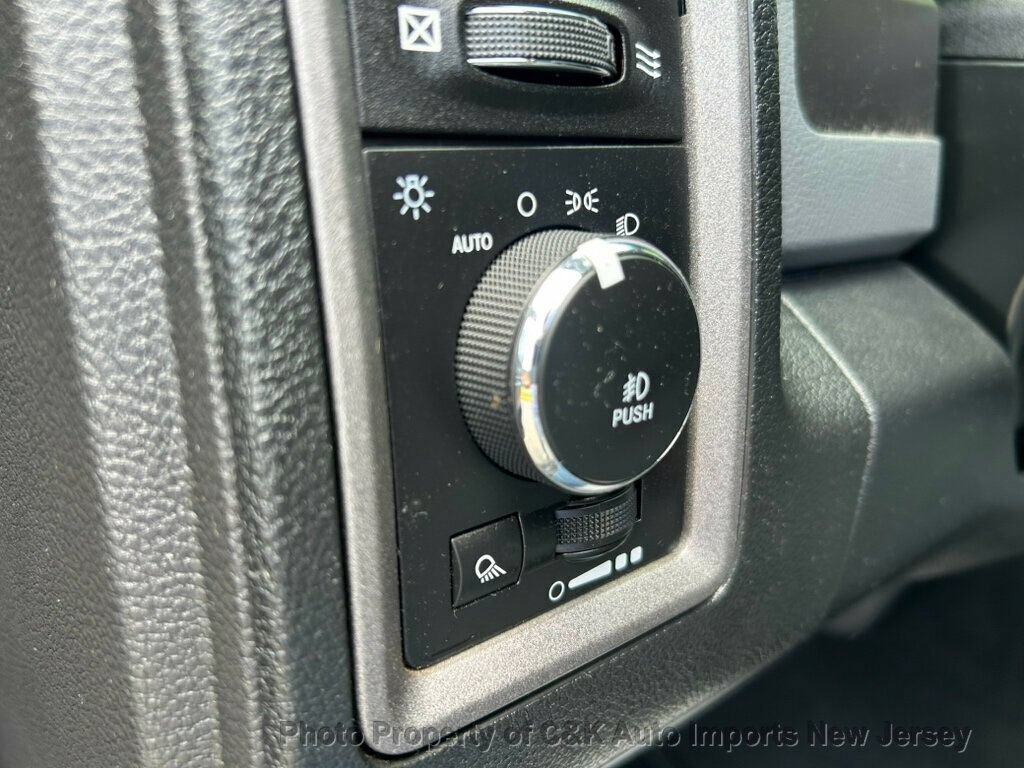 Used 2018 RAM 1500 Express w/ Black Ram 1500 Express Group AWD/4WD image 49