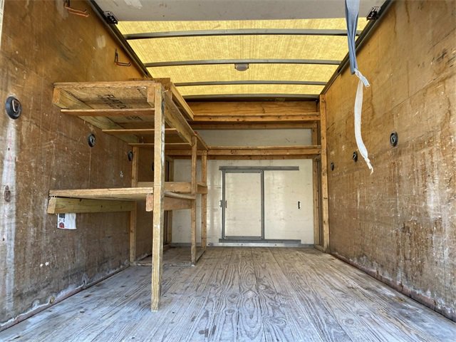 Used 2014 Ford E-350 and Econoline 350 Super Duty w/ Power Windows & Locks Group image 6