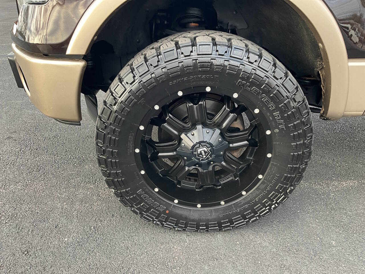 Used 2014 Ford F150 King Ranch w/ King Ranch Luxury Package image 17