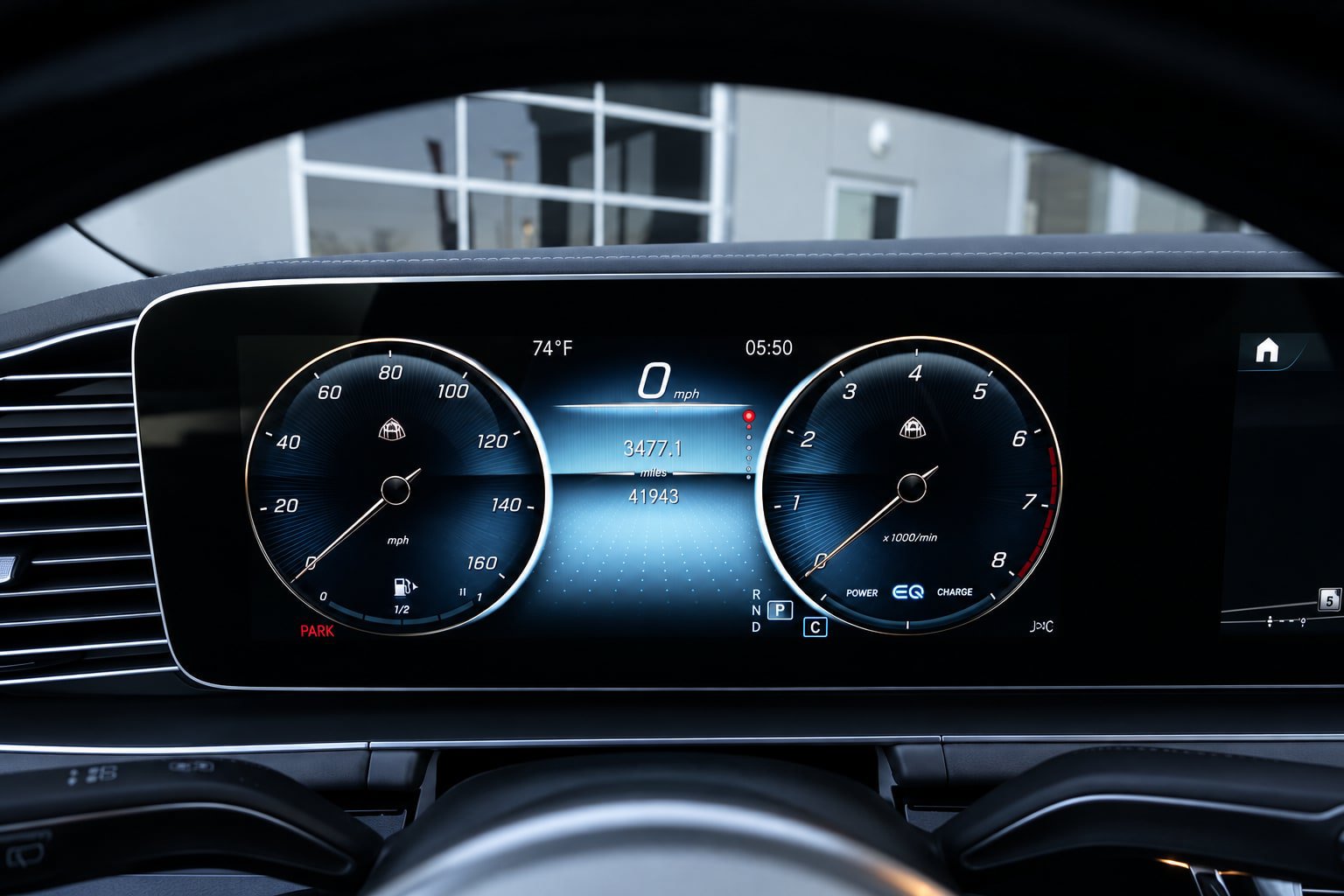 Used 2022 Mercedes-Benz Maybach GLS 600 4MATIC image 36