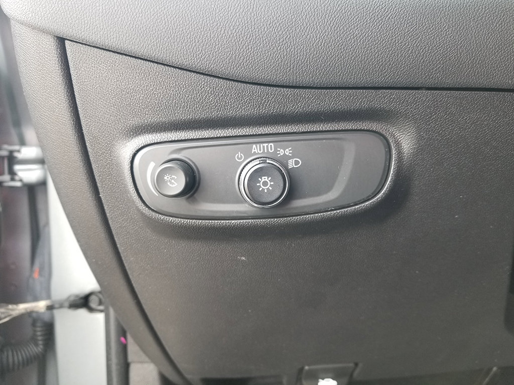 Used 2024 Chevrolet Equinox LT FWD image 28