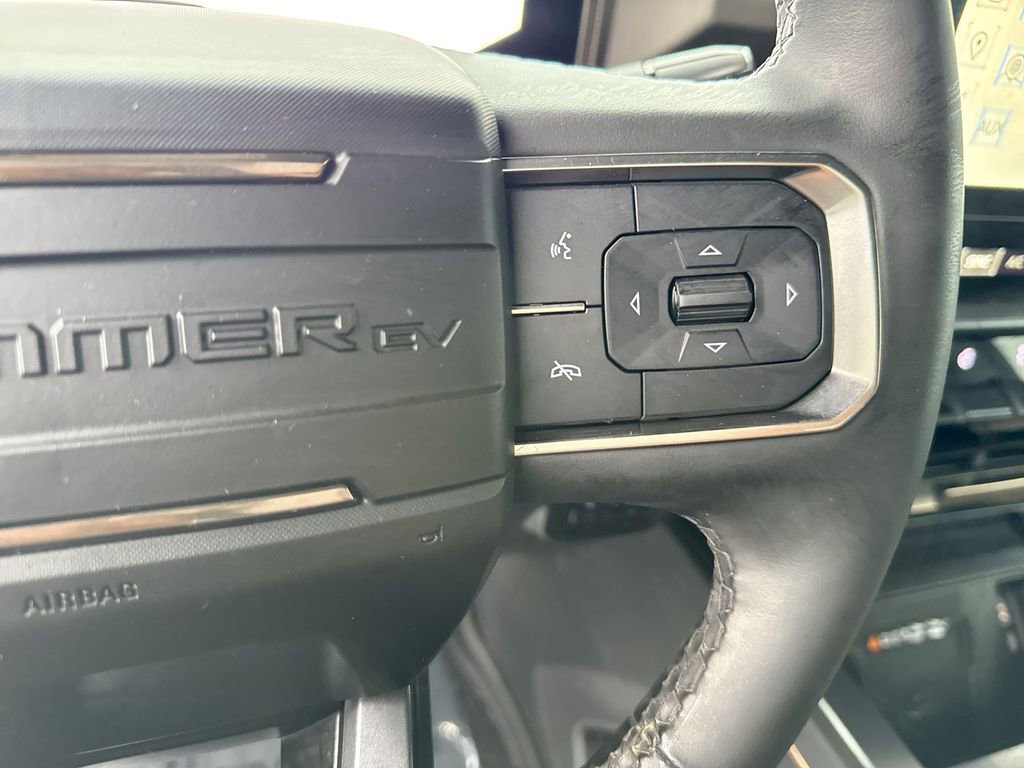 Used 2025 GMC Hummer EV 3X w/ LPO, Illumination Package image 18
