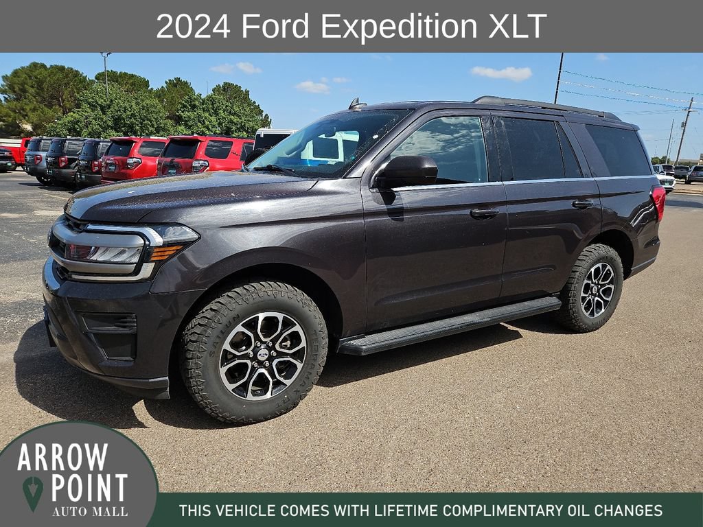 Used 2024 Ford Expedition XLT AWD/4WD image 5
