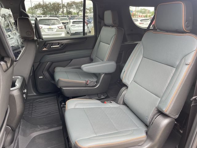 New 2026 GMC Yukon XL AT4 w/ AT4 Premium Plus Package AWD/4WD image 23