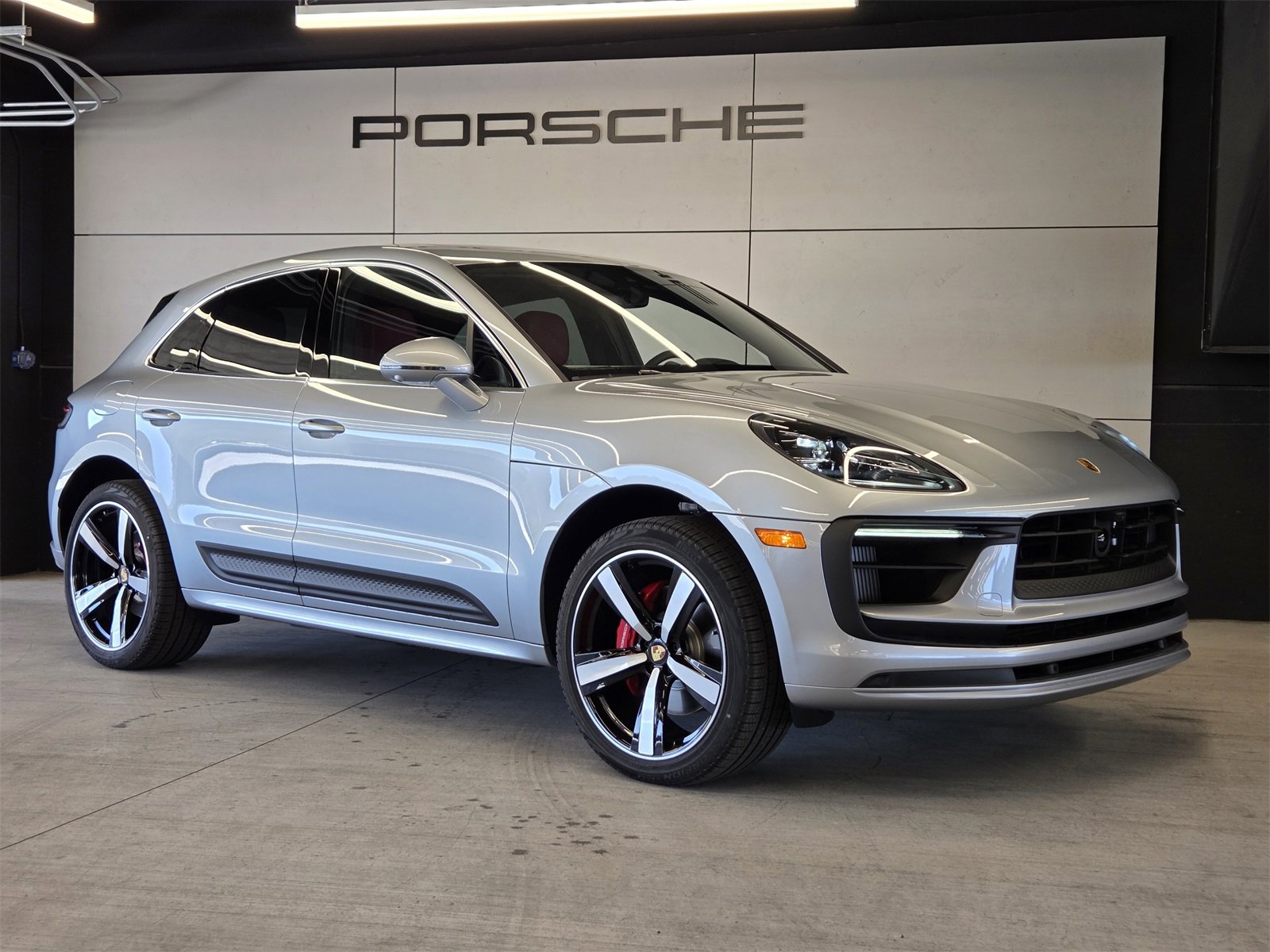 New 2026 Porsche Macan S image 30