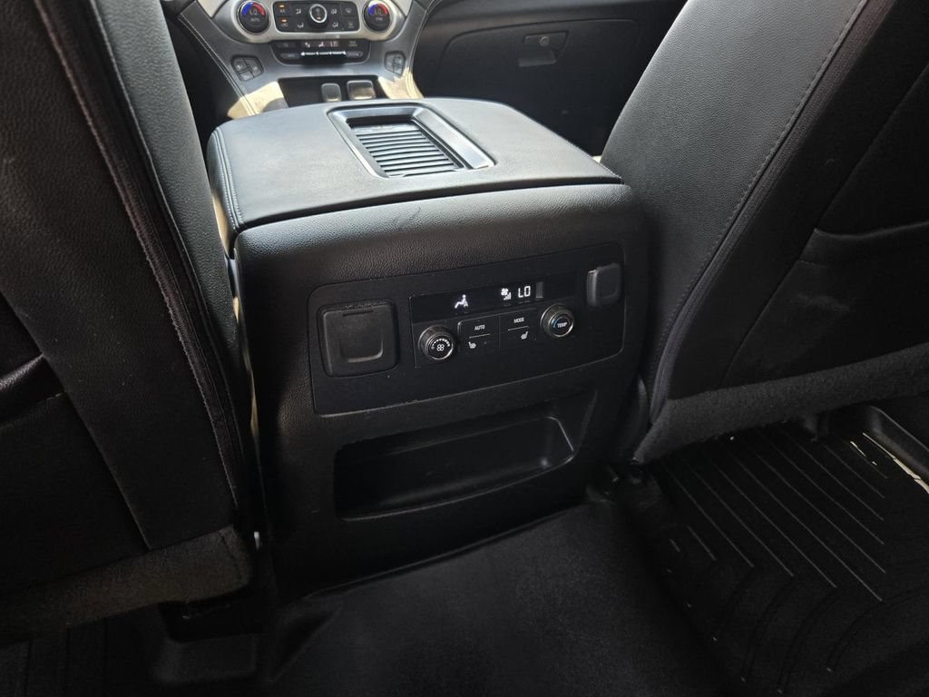 Used 2017 GMC Yukon SLT w/ Premium Edition RWD image 16
