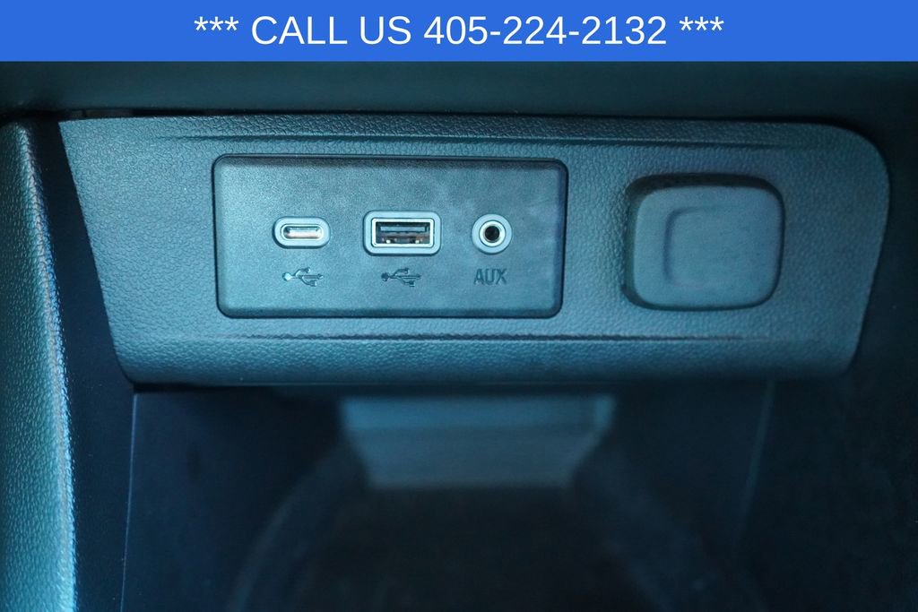 Used 2023 Buick Encore GX Select w/ Sport Touring Package FWD image 41