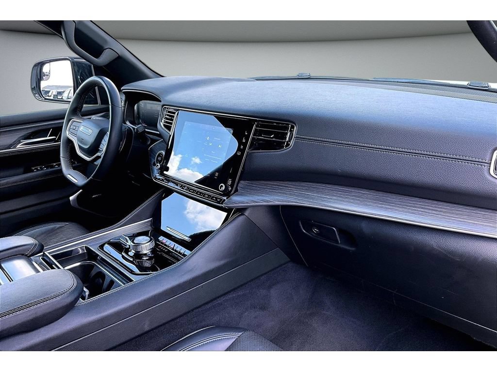 Certified 2024 Jeep Wagoneer Series II AWD/4WD image 48