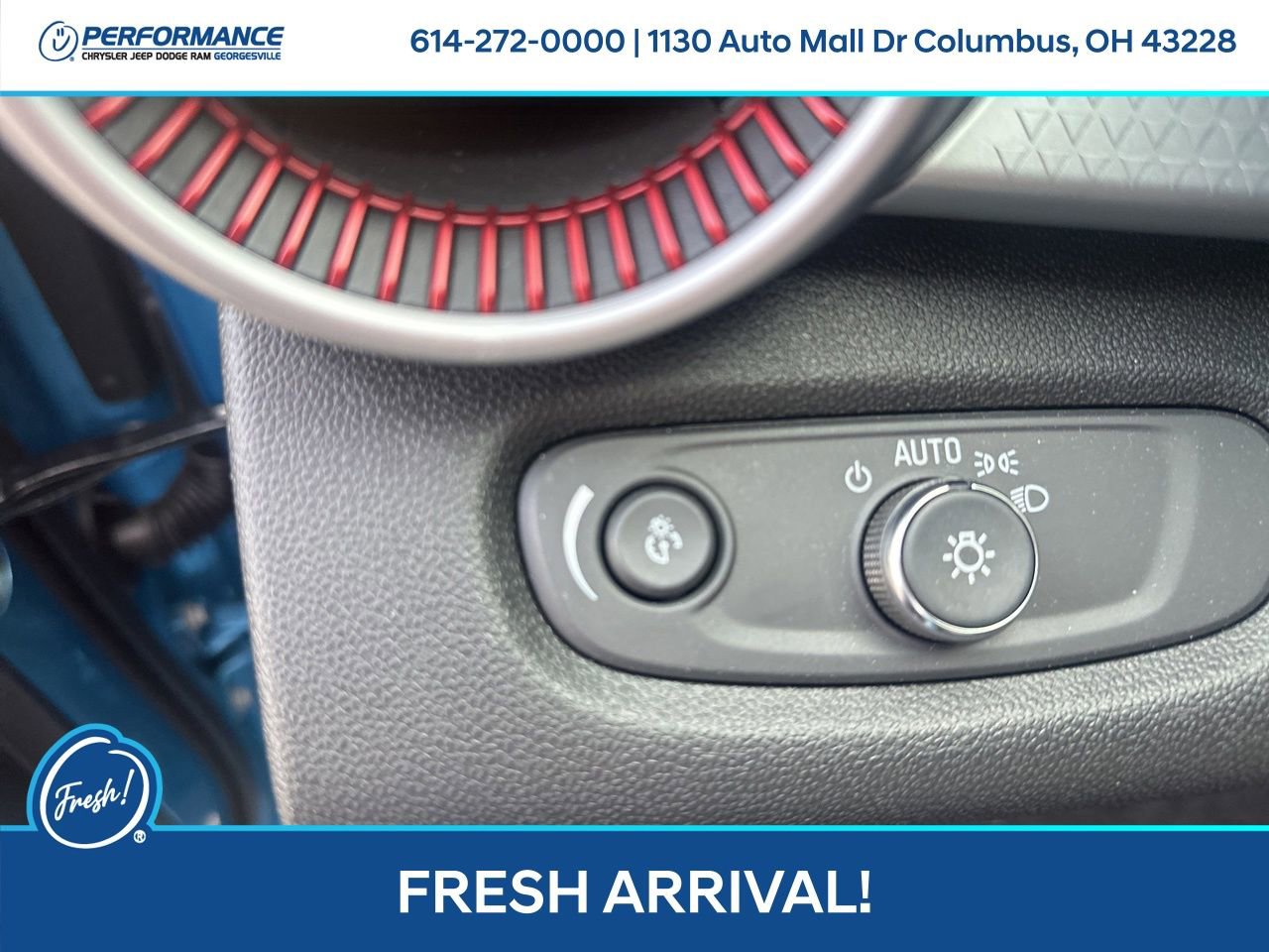 Used 2025 Chevrolet Trax RS w/ Driver Confidence Package image 15