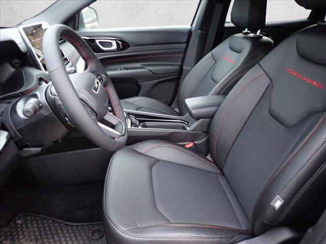 New 2026 Jeep Compass Trailhawk image 12