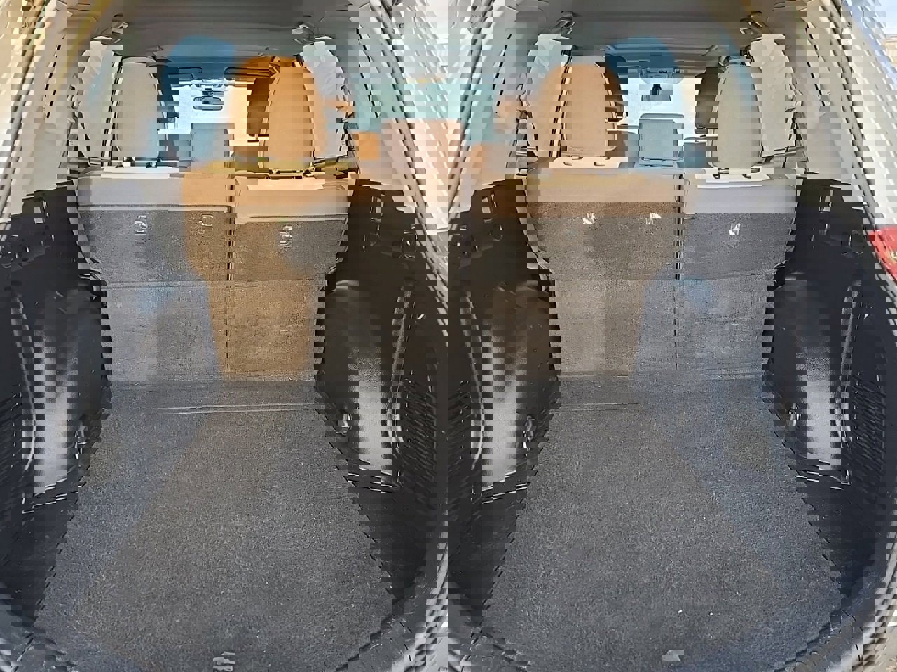 Used 2015 Toyota RAV4 XLE image 32