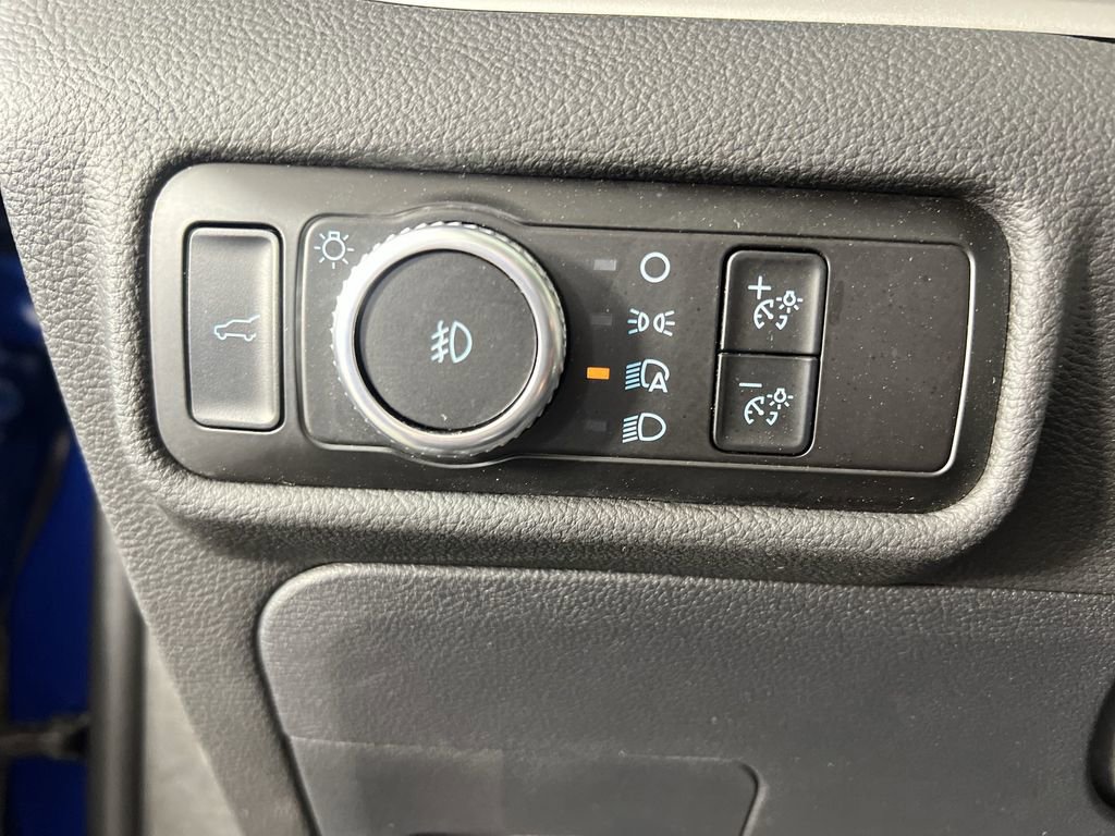 Used 2023 Ford Explorer XLT w/ Equipment Group 202A image 18