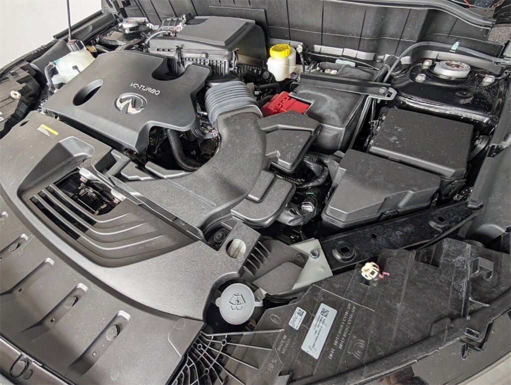 Certified 2025 INFINITI QX50 Luxe image 16