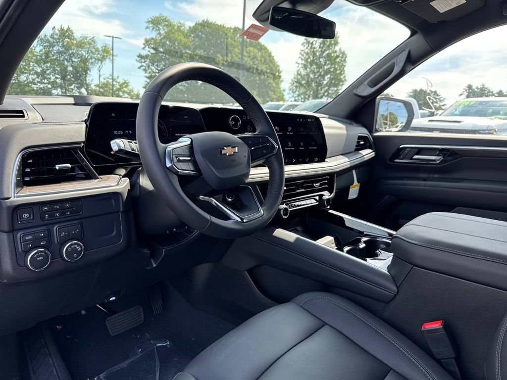 New 2026 Chevrolet Suburban LT AWD/4WD image 28