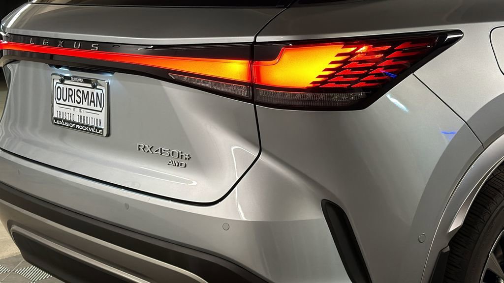 Certified 2025 Lexus RX 450h 450h+ Luxury w/ Convenience Package image 8