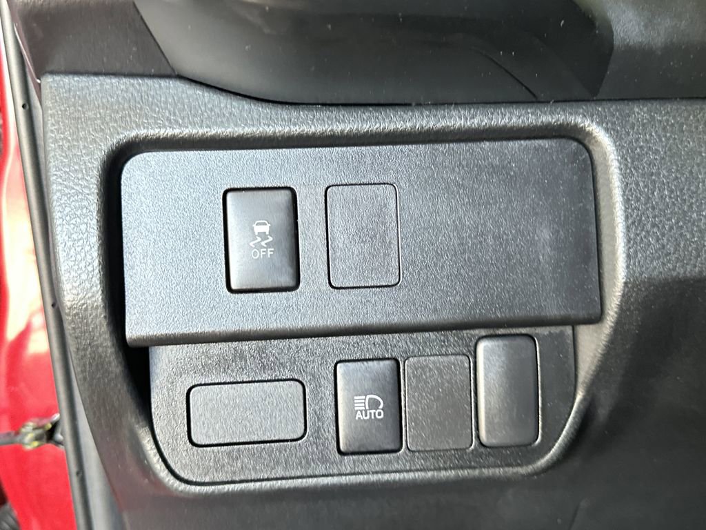 Used 2022 Toyota Tacoma SR RWD image 17