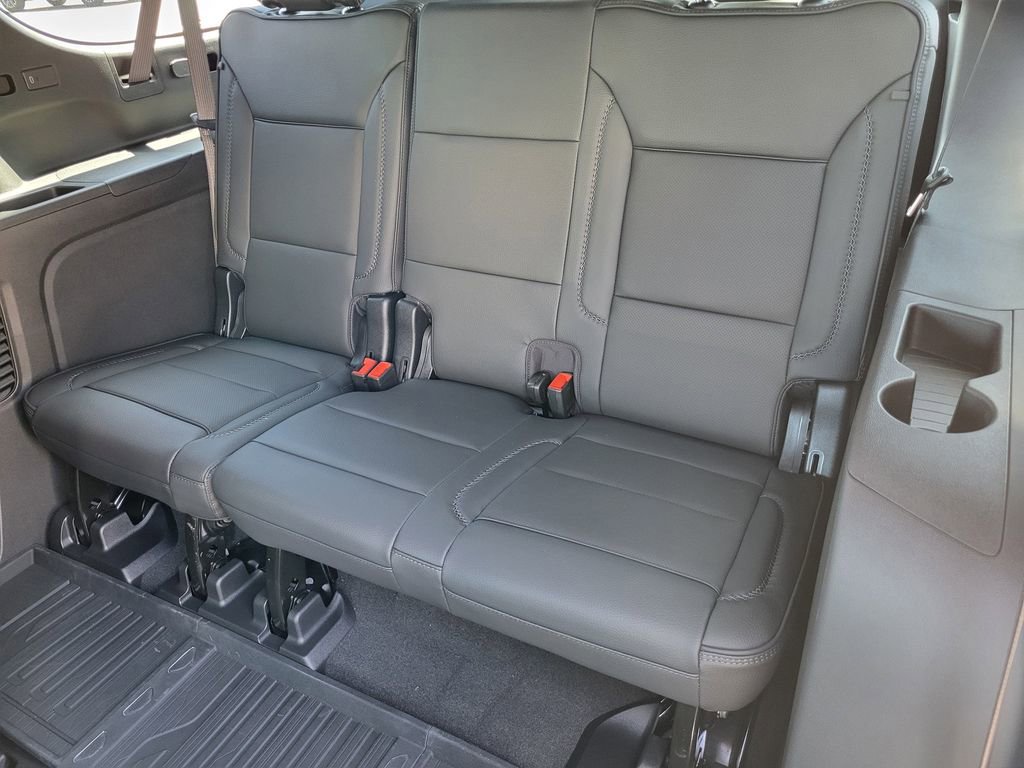 New 2026 GMC Yukon XL Denali image 13